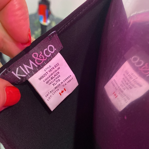 Kim & Co. - Black Maxi - Pockets Ptp 22 To 24”- no belt - Picture 6 of 6